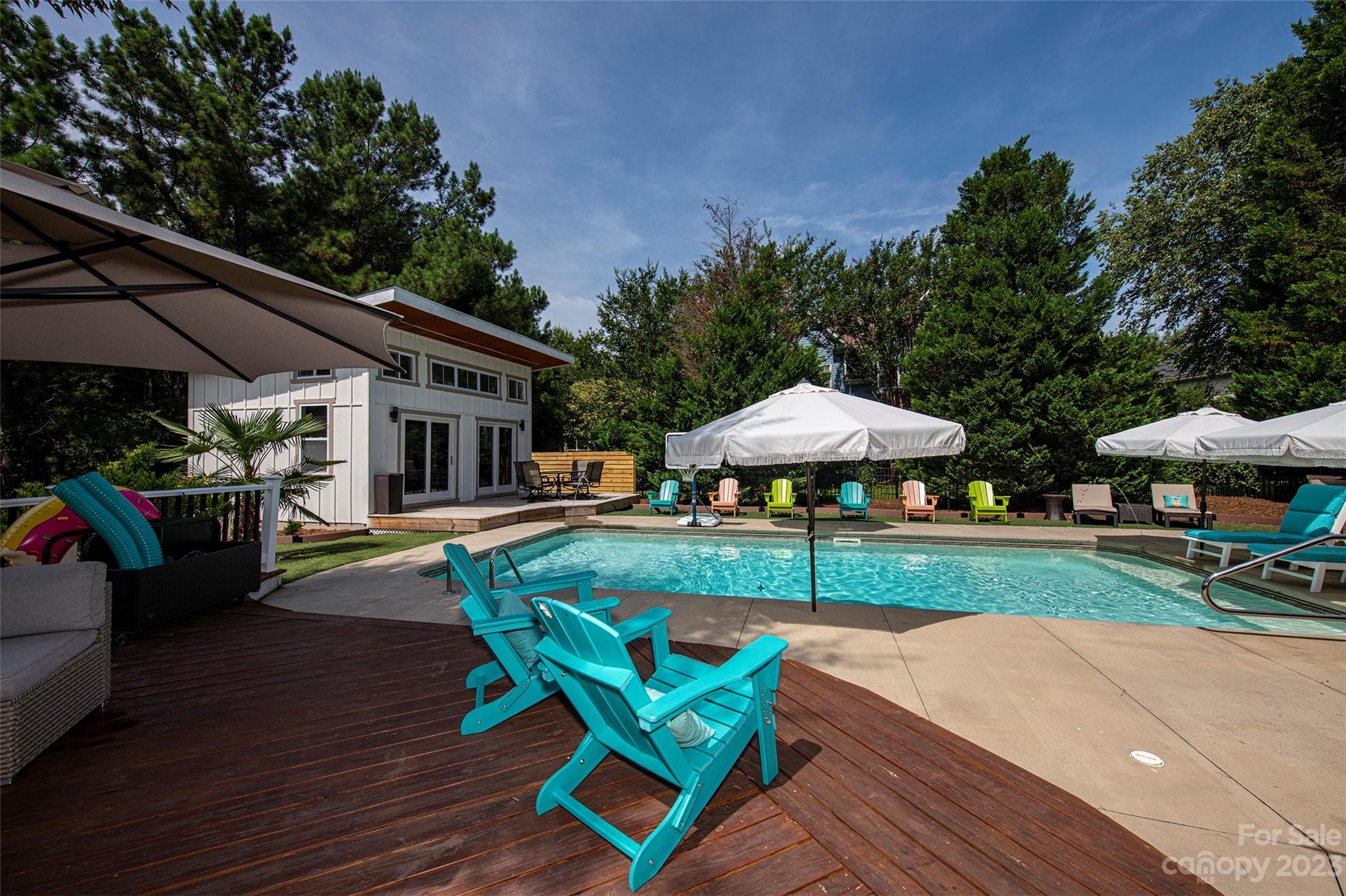 Lake Shore - Residential