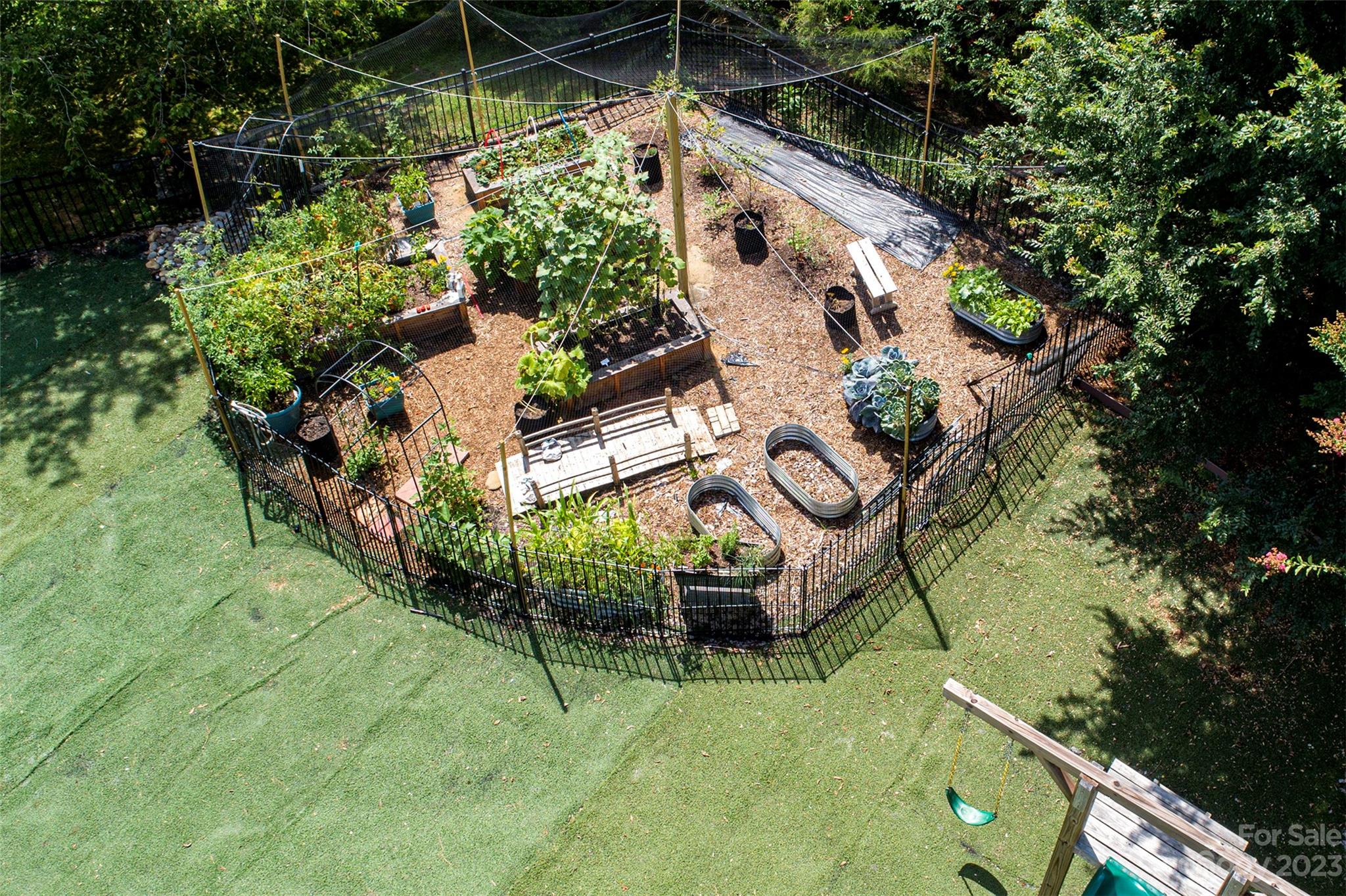 Lake Shore - Residential