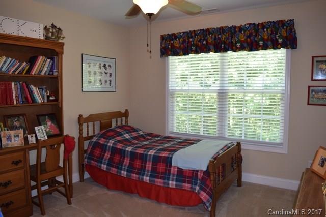 Forest Lakes II - Residential