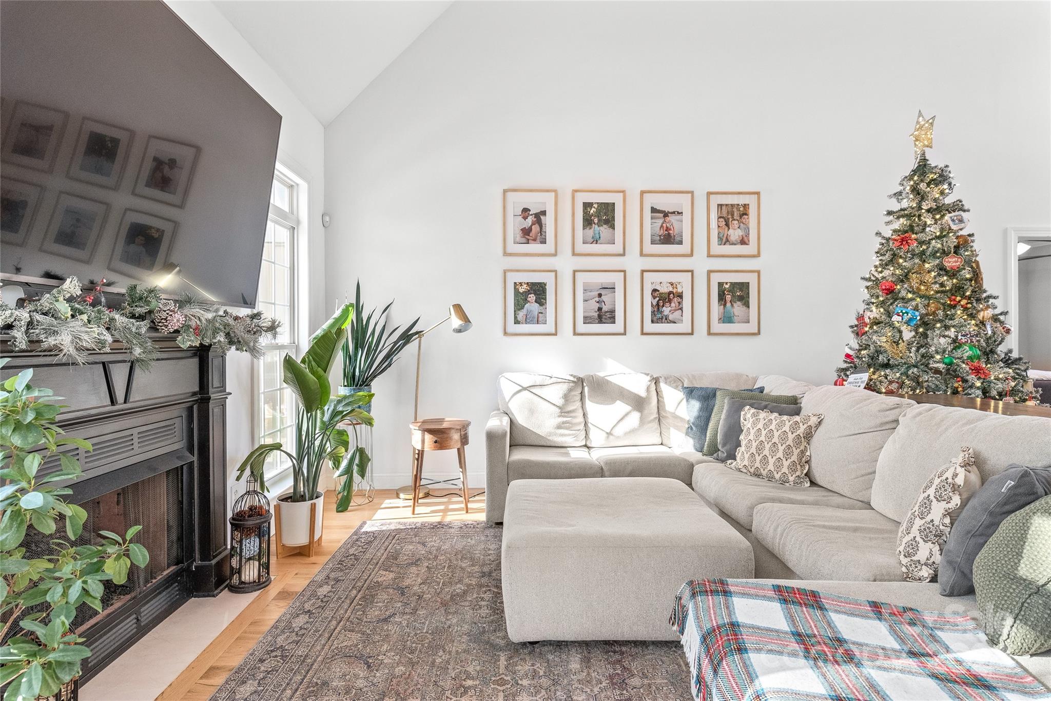 Stoneridge Lakes - Residential