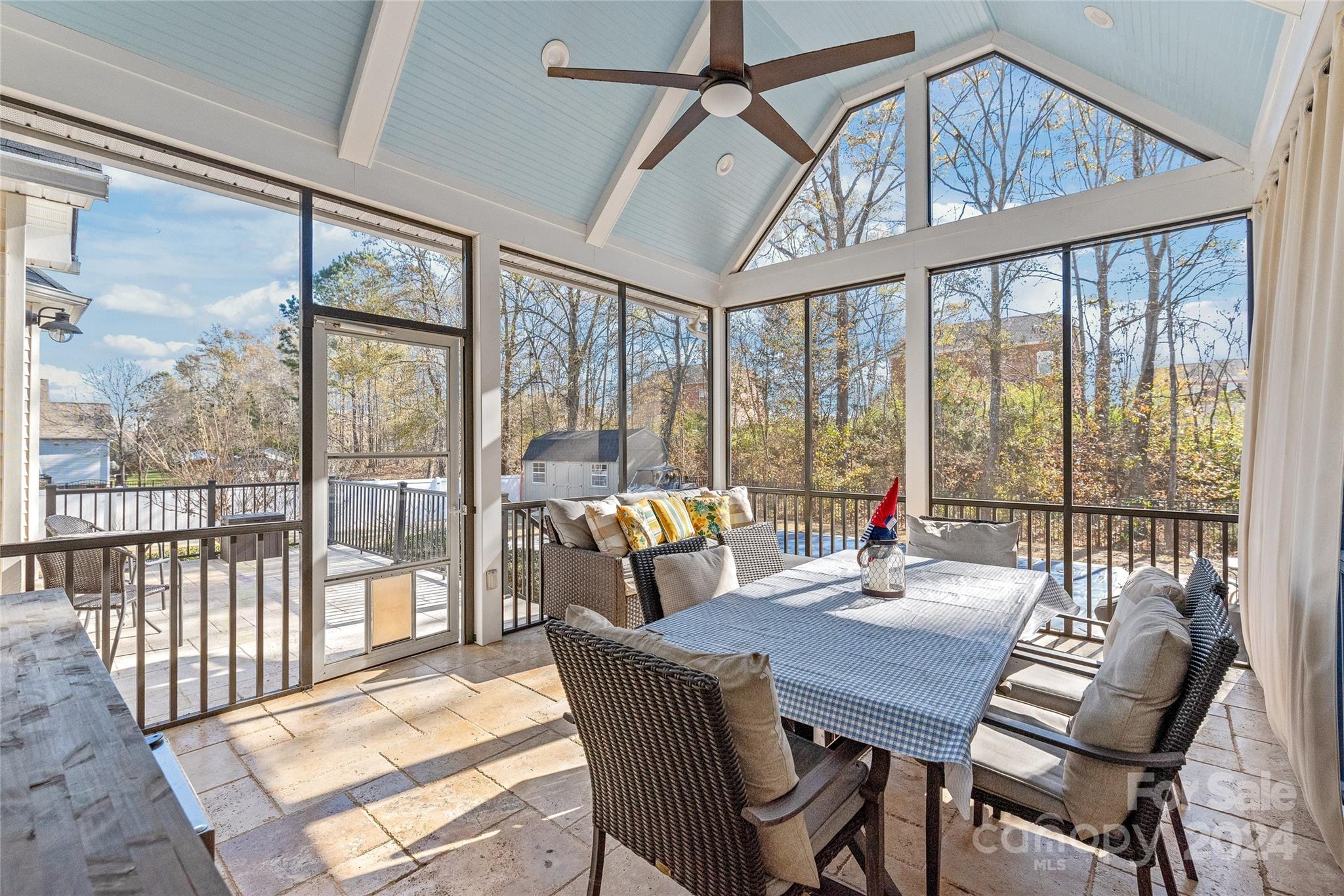 Stoneridge Lakes - Residential