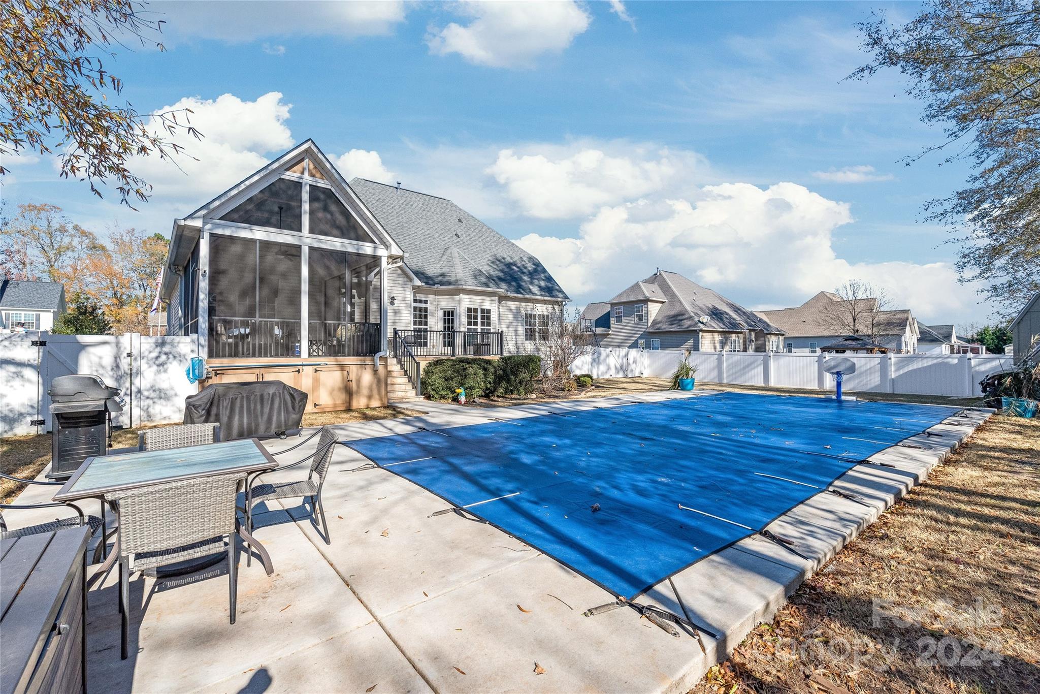 Stoneridge Lakes - Residential