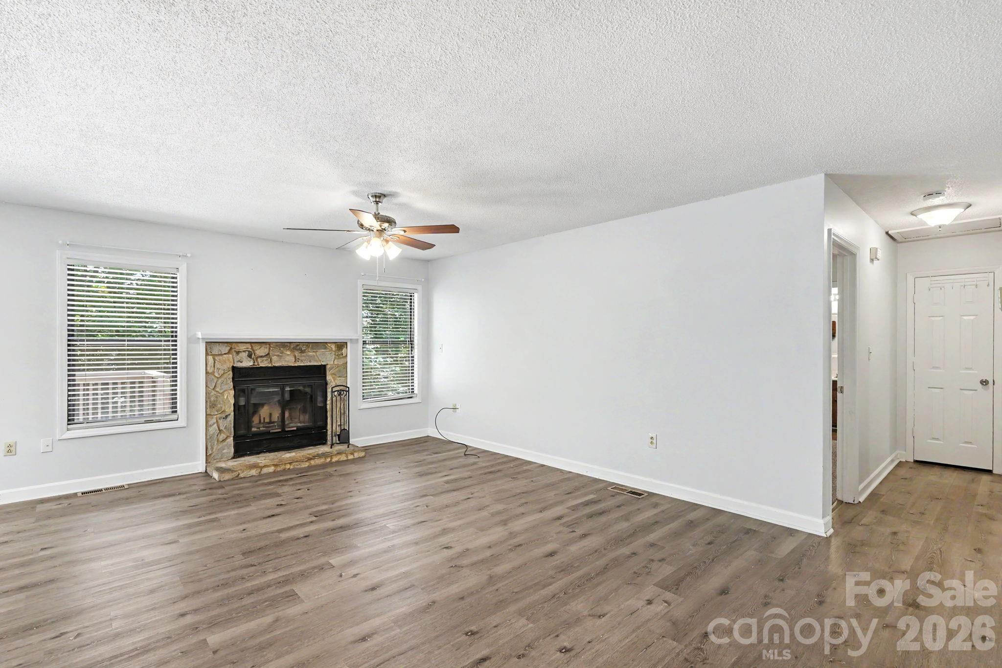988 Cranberry Circle