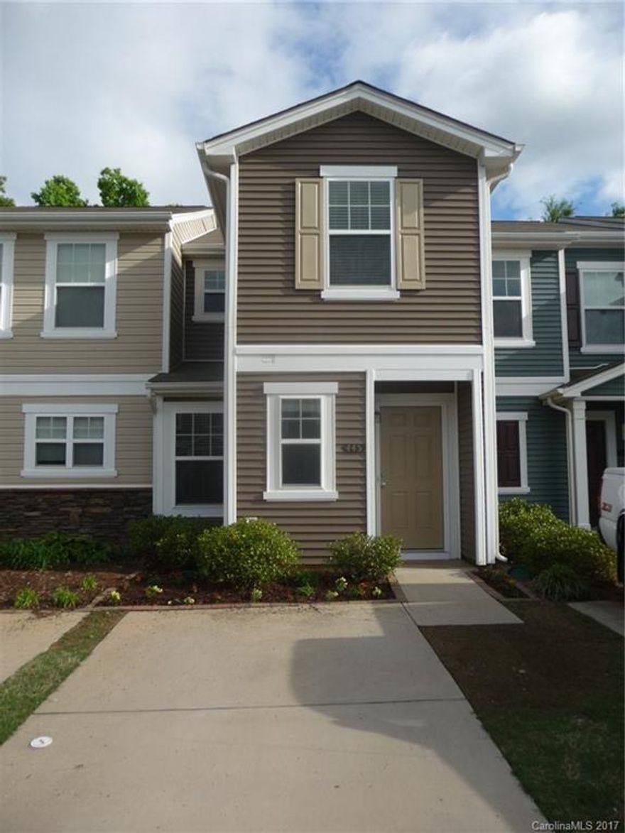 Great town home with SC taxes and schools just 15 minutes from Charlotte. Immaculate open living space with new carpet and fresh paint throughout shows like new. Convenient to Steele Creek amenities (shopping, restaurants, etc.), as well as Anne Springs Greenway, Baxter Village, and Tega Cay. Beautiful development with central pool and clubhouse. Must see yourself; pictures do not do this beauty justice!