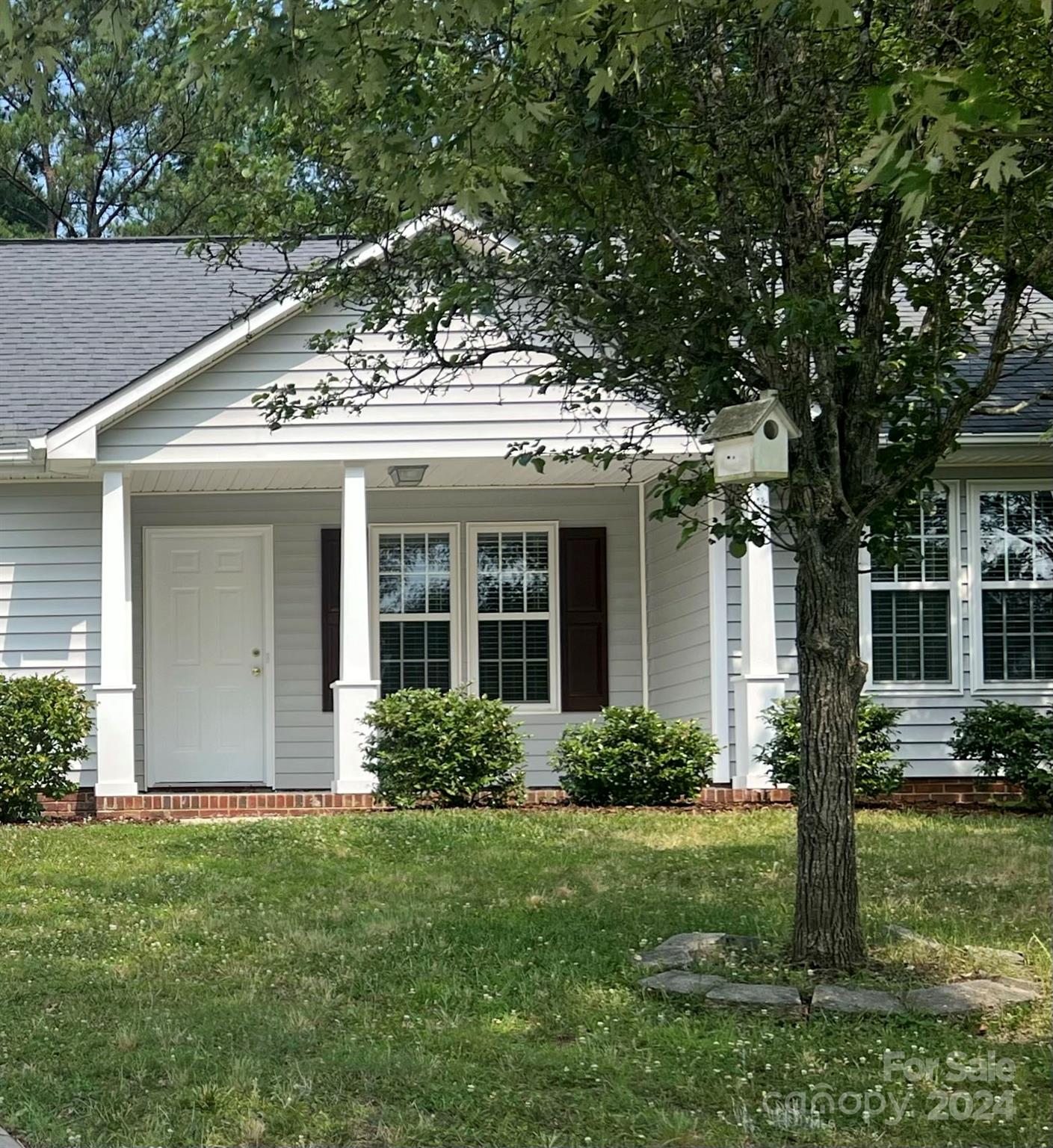 Ivy Meadows - Residential