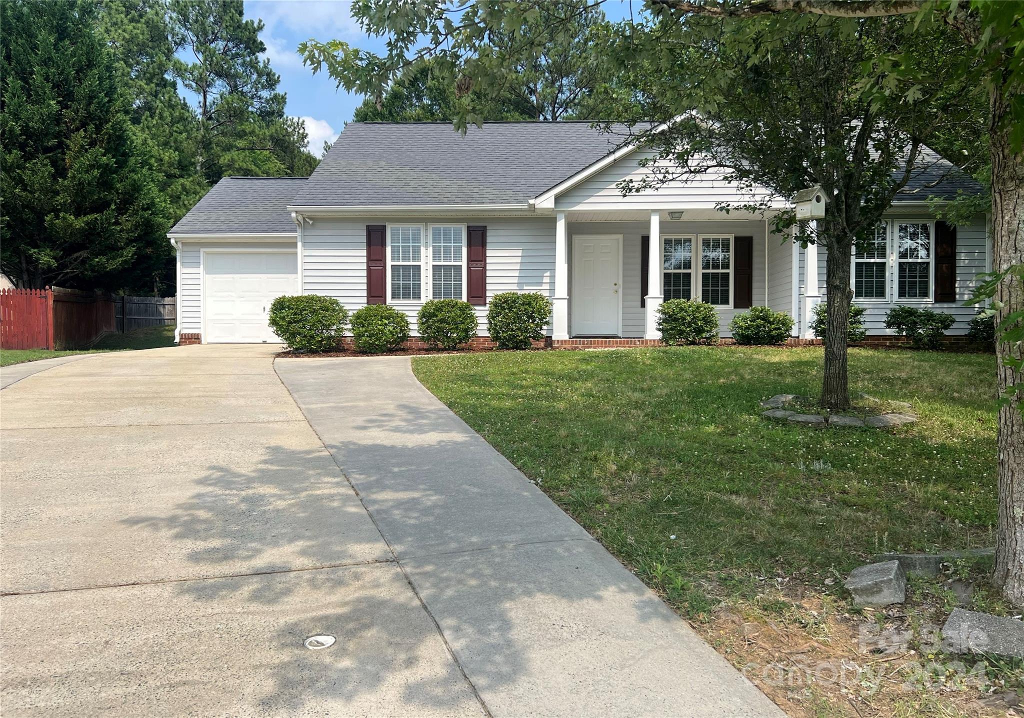 Ivy Meadows - Residential