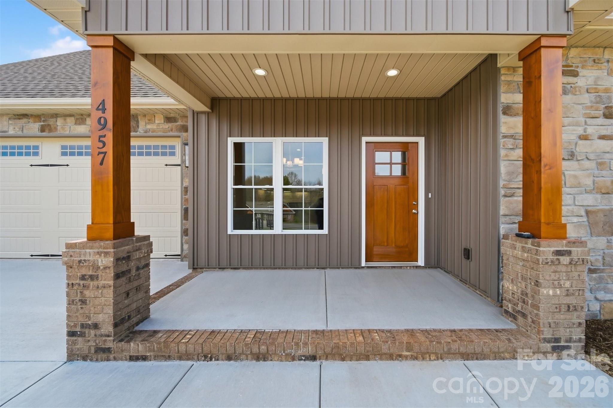 4957 Southview Drive