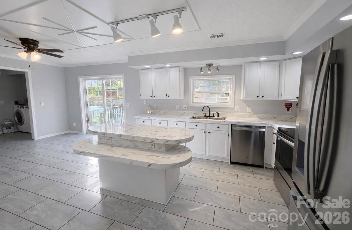 Paradise Point - Residential