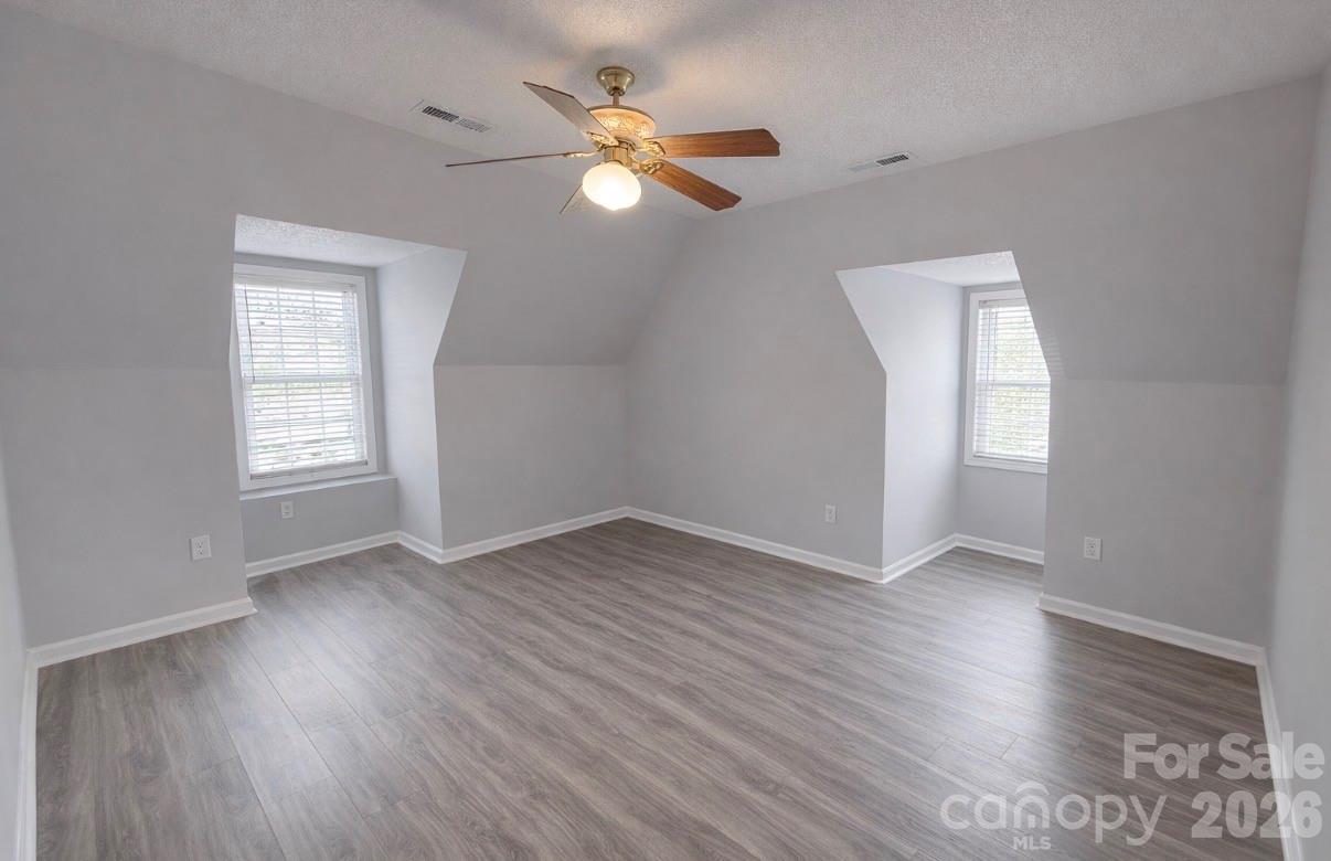 Paradise Point - Residential