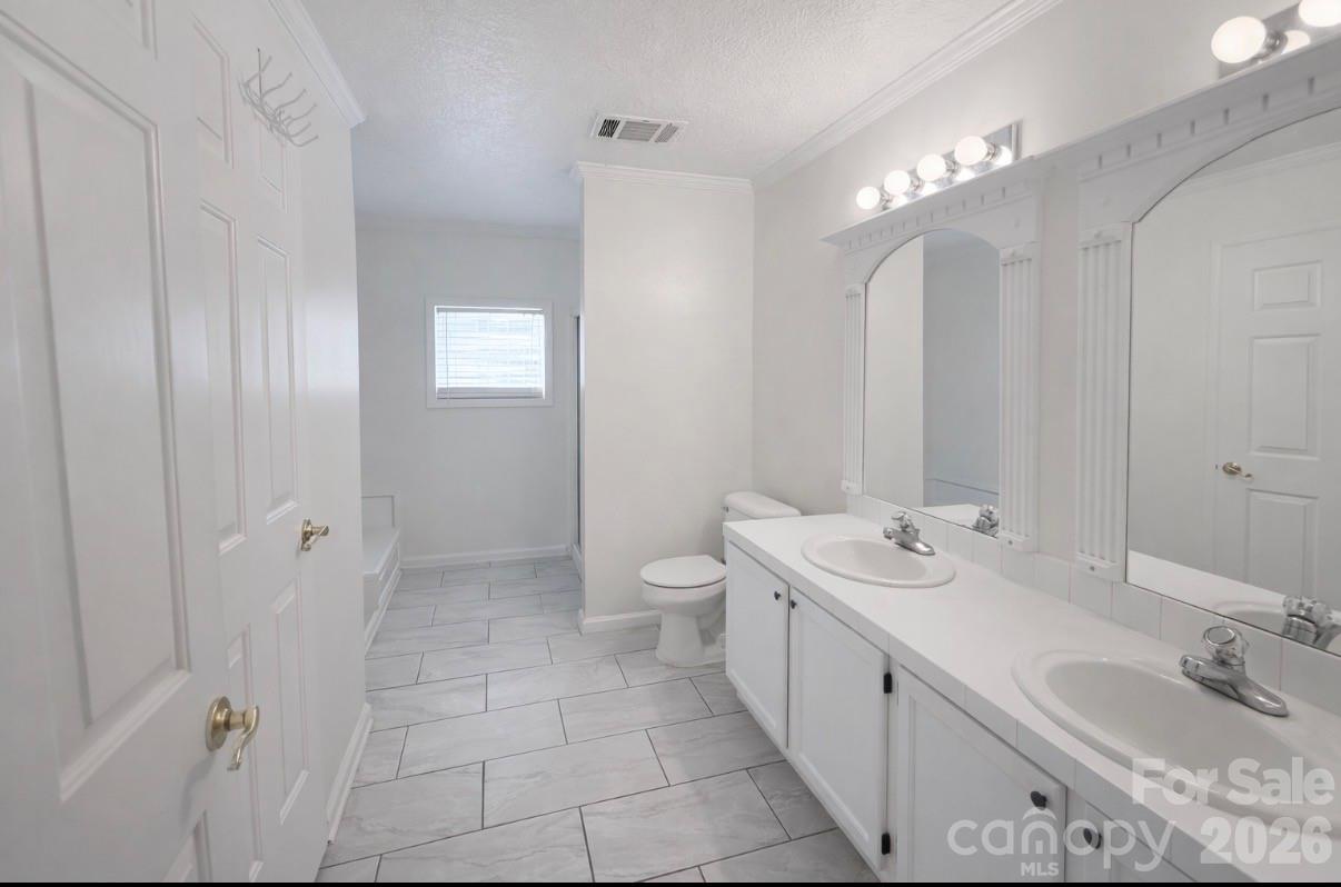 Paradise Point - Residential