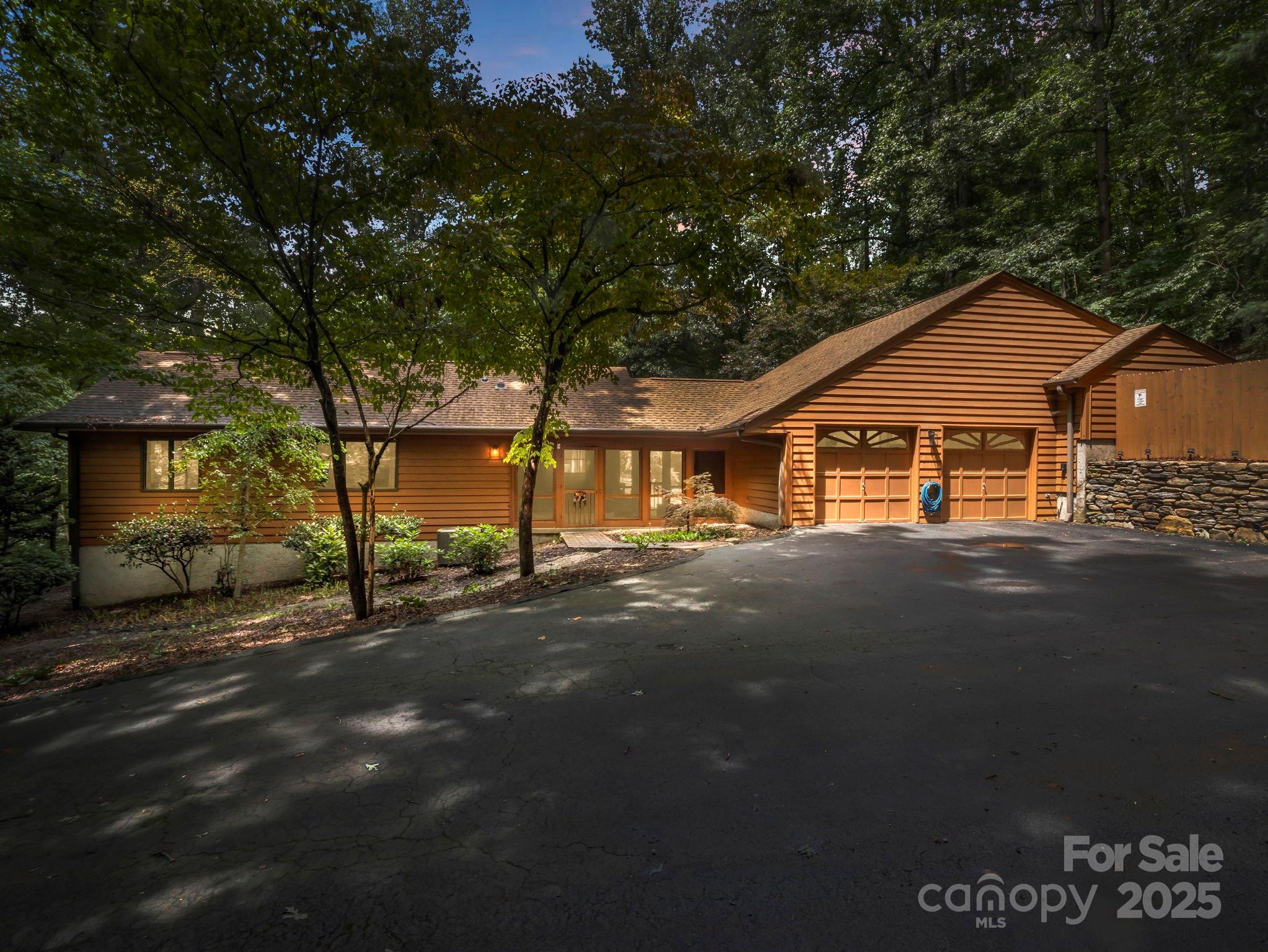 39 Foxglove Road