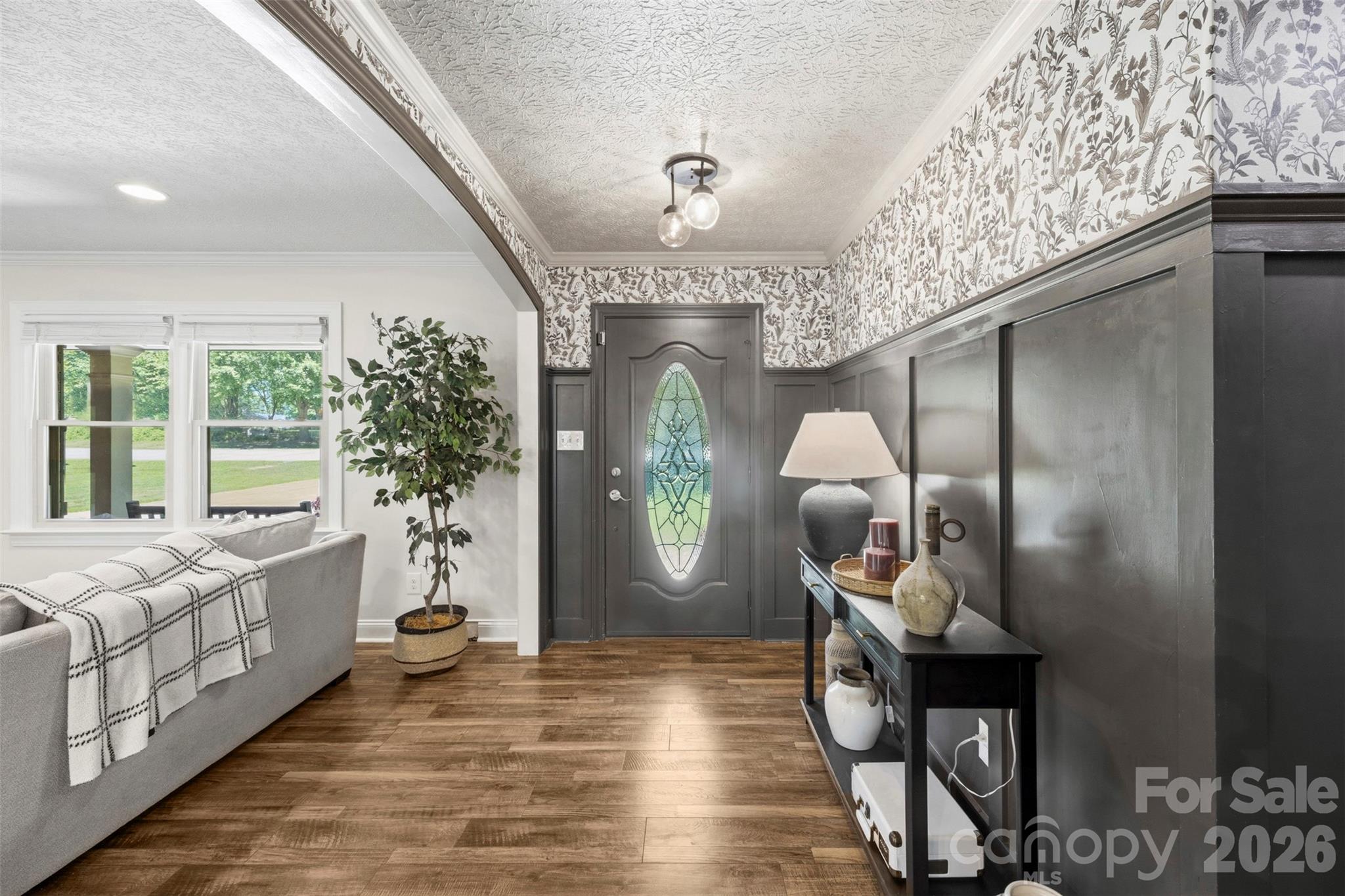 4022 Lynn Circle