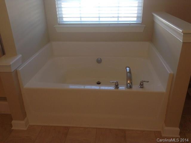 Riverwalk - Residential Lease