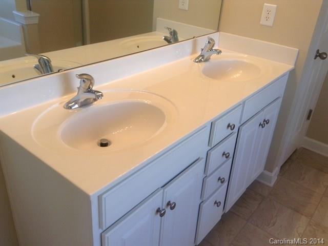 Riverwalk - Residential Lease