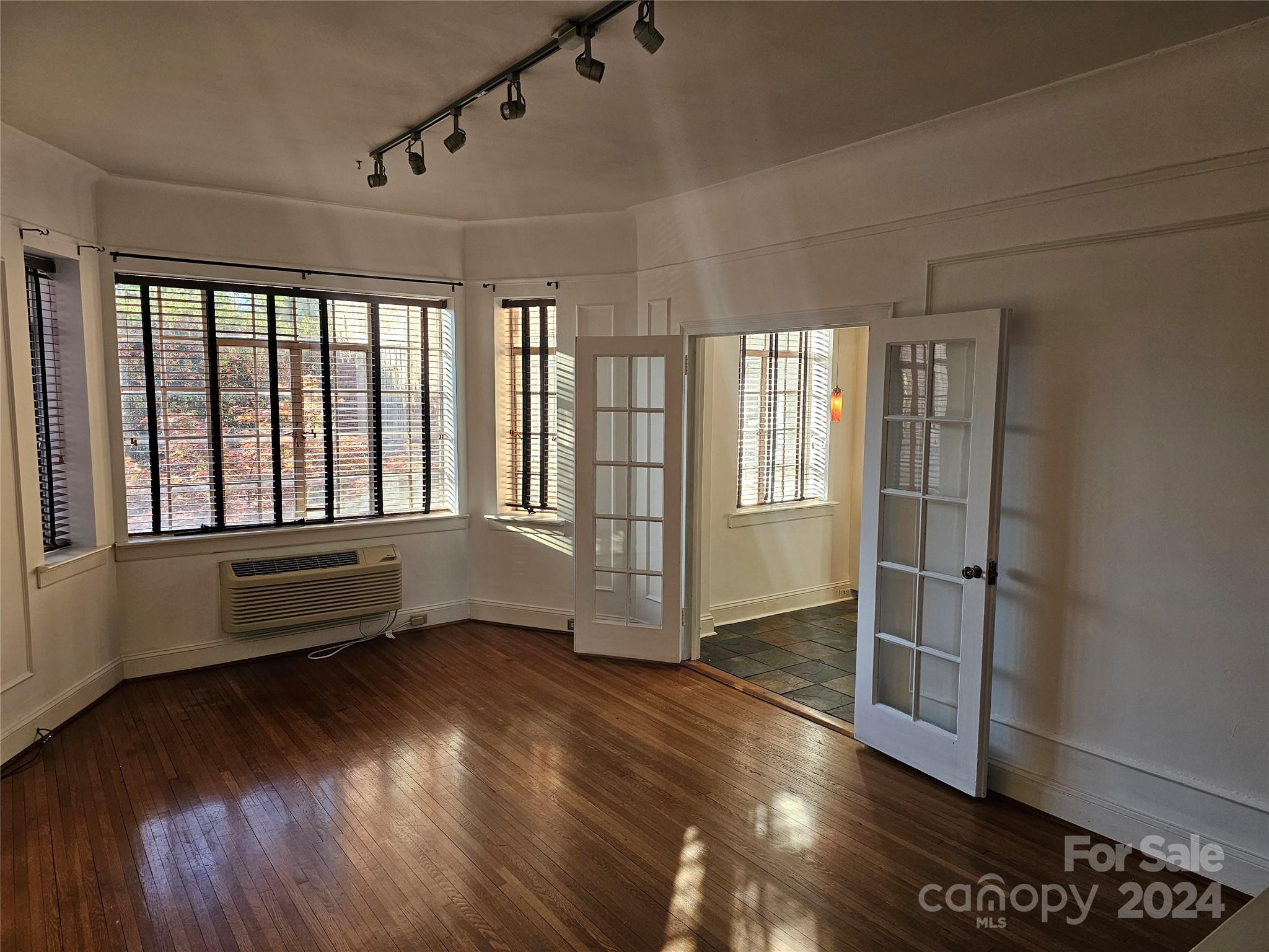 The Poplar - Residential