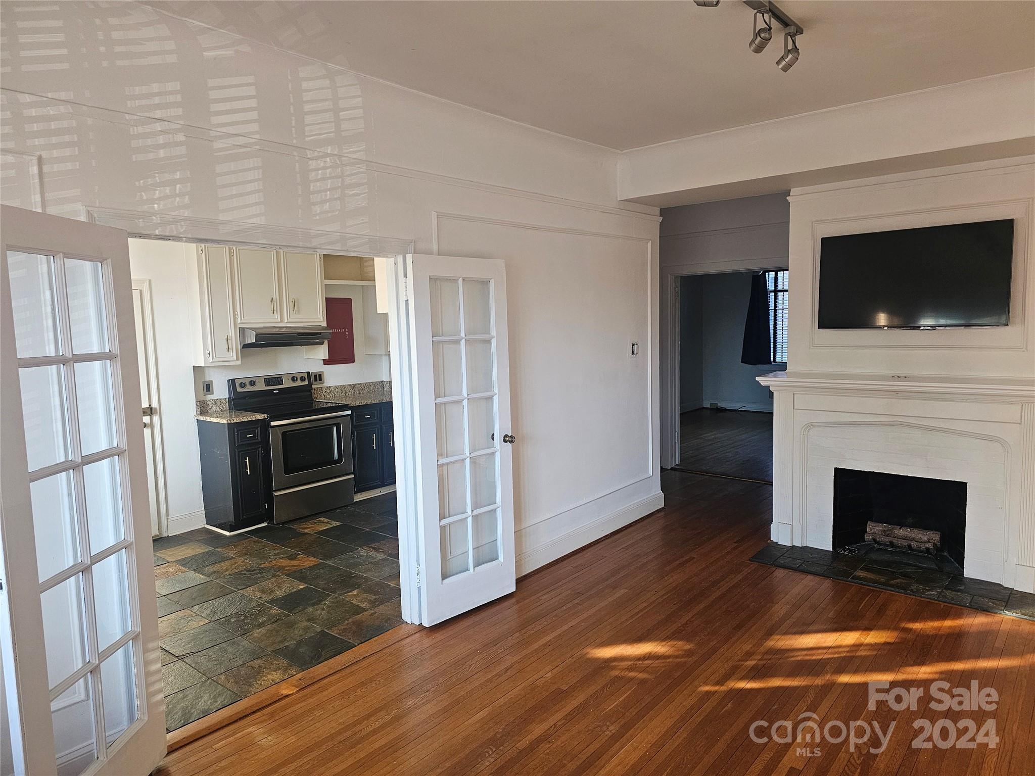 The Poplar - Residential