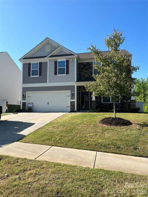 Photo of 9839 Oak Barrel Lane, Charlotte, NC 28037 (MLS # 4395908)