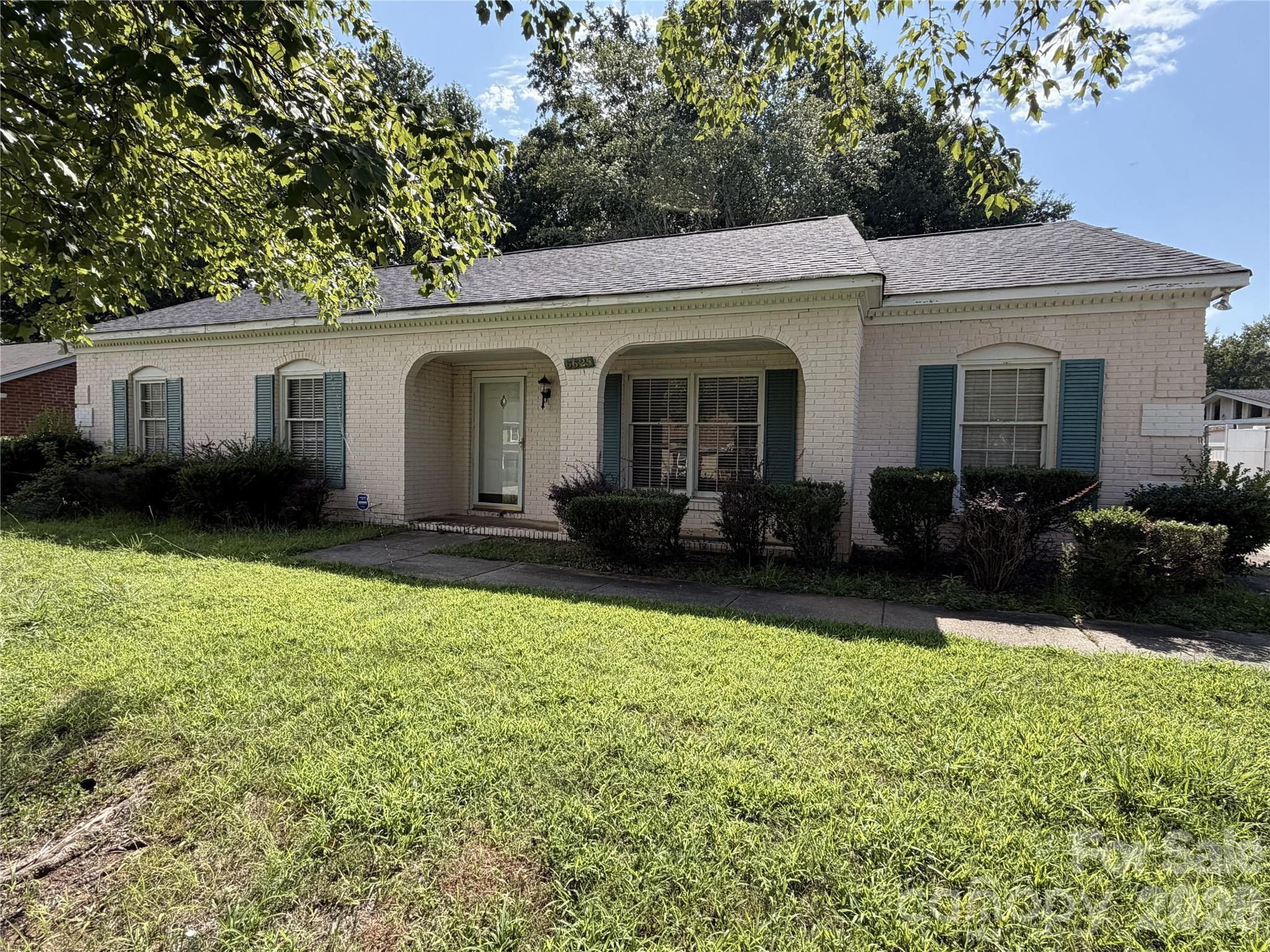 6625 Woodfield Drive