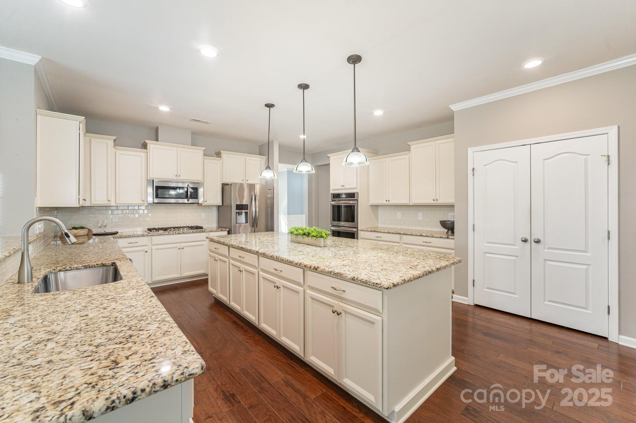 The Retreat at Rayfield - Residential