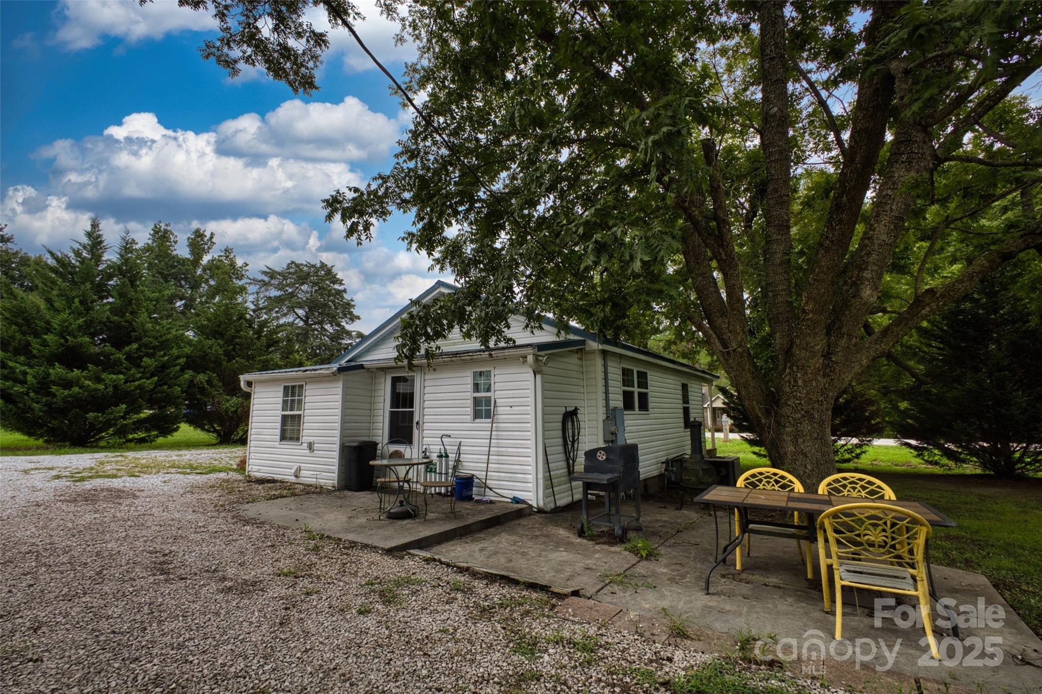 135 Springdale Road E