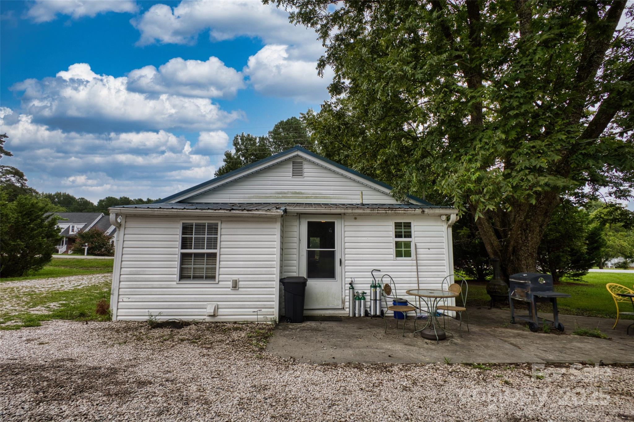 135 Springdale Road E