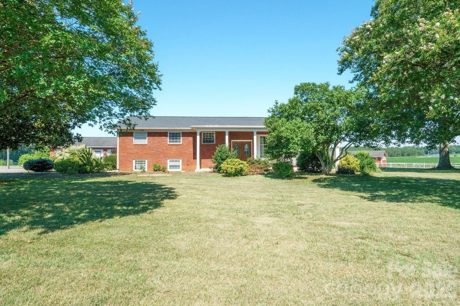 809 New Sterling Road