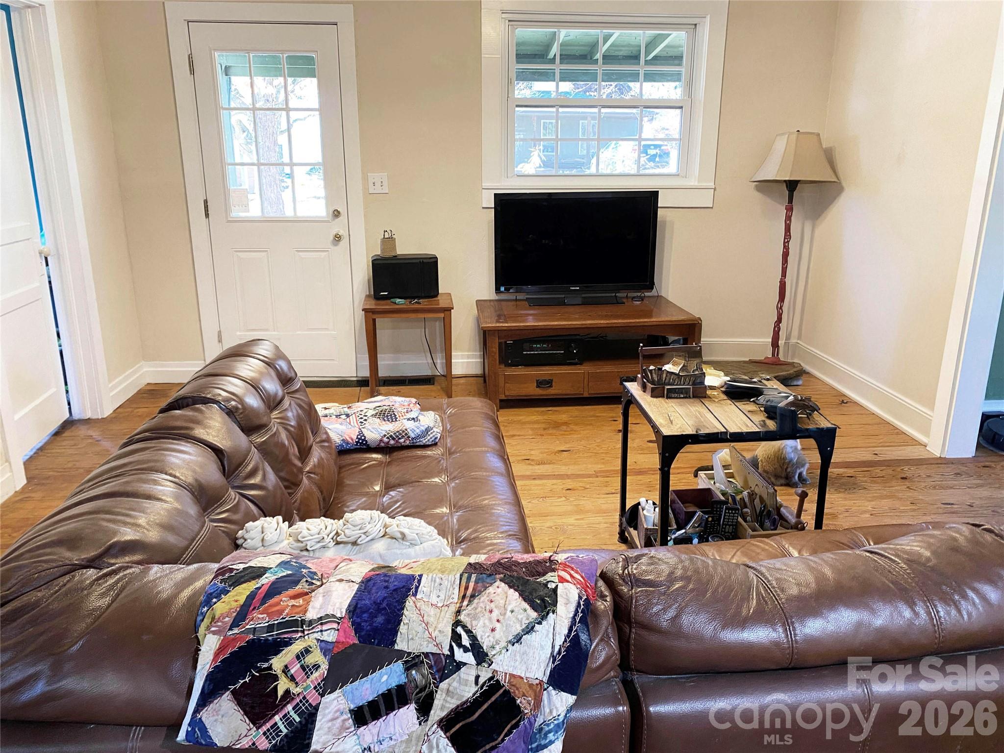 24 Ridge Avenue