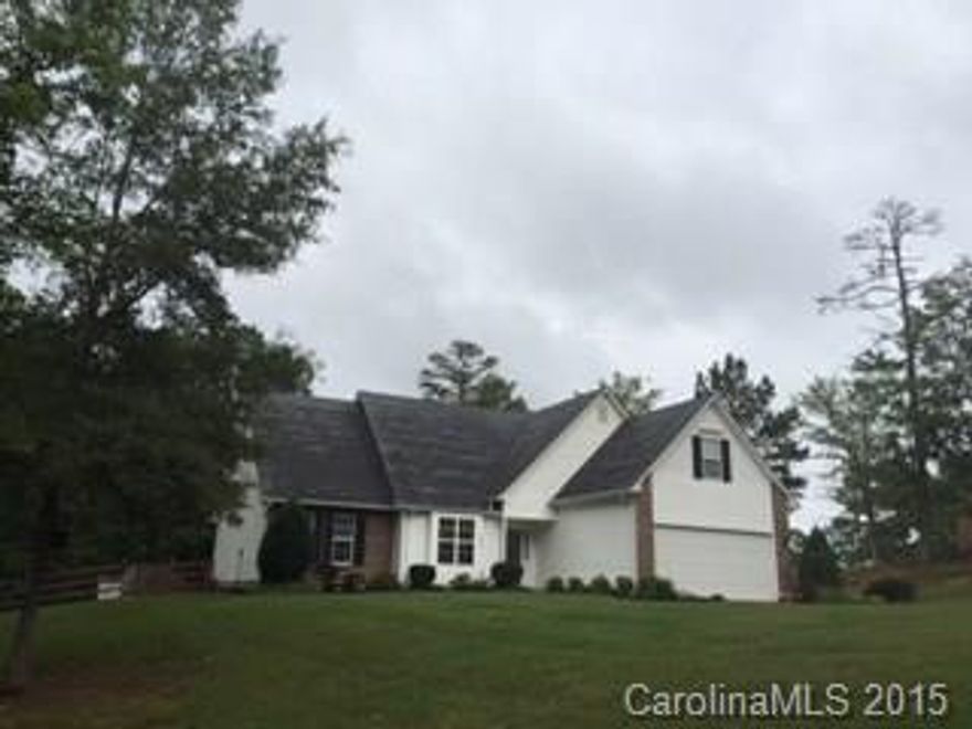 100% Financing Available! Magnificent 1.5 Story split floor plan home with 3 bedrooms & 2 baths located on a scheduled 1.07 acre lot! Easy access to ALL local amenities such as shopping and restaurants! Formal Dining, bonus room and living room w/ fireplace! Gorgeous kitchen with over sized deck with fire pit for entertaining.. This home will take your breath away! Call us today to schedule an appointment!!!