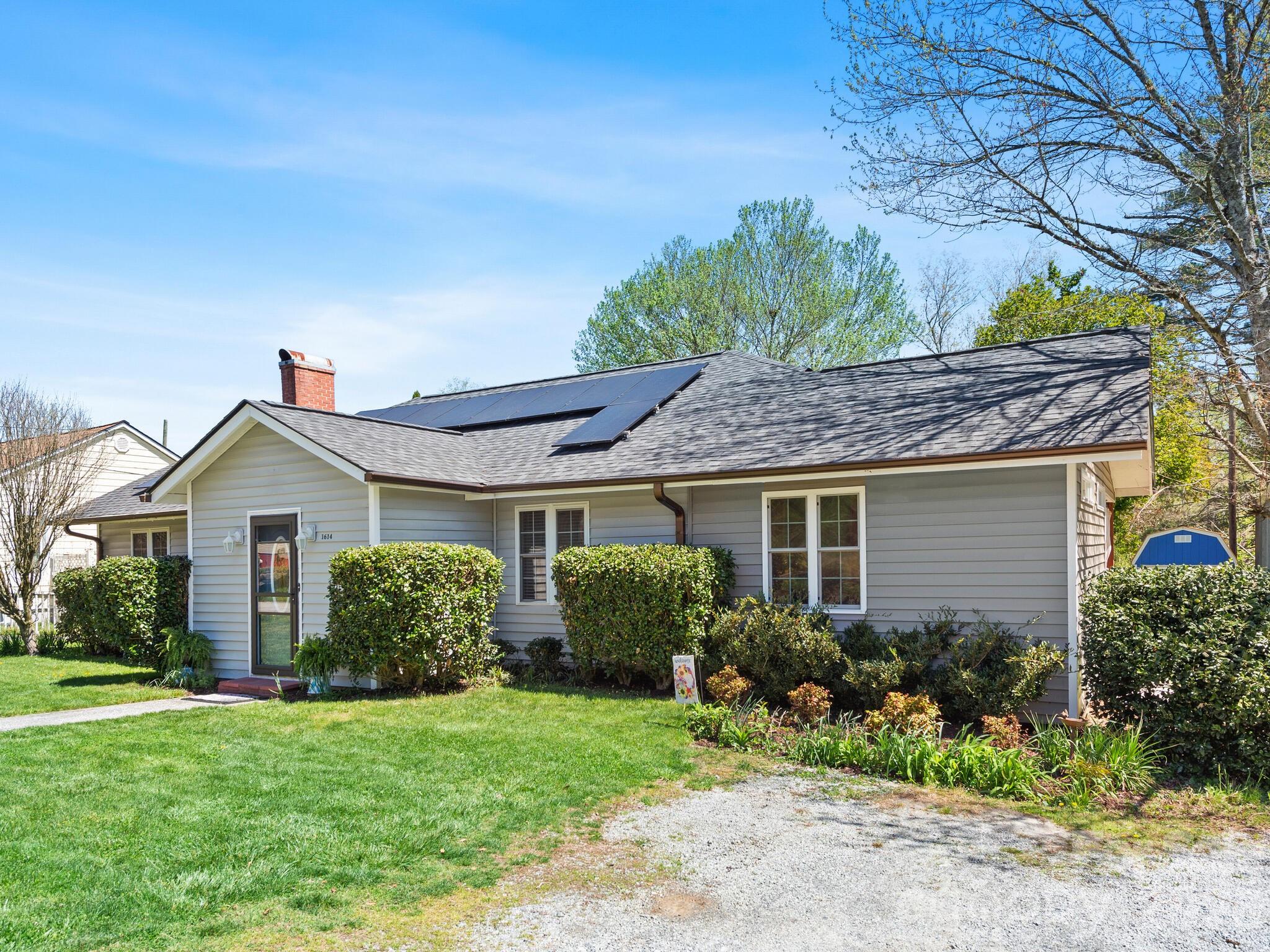 1614 Ridgewood Boulevard