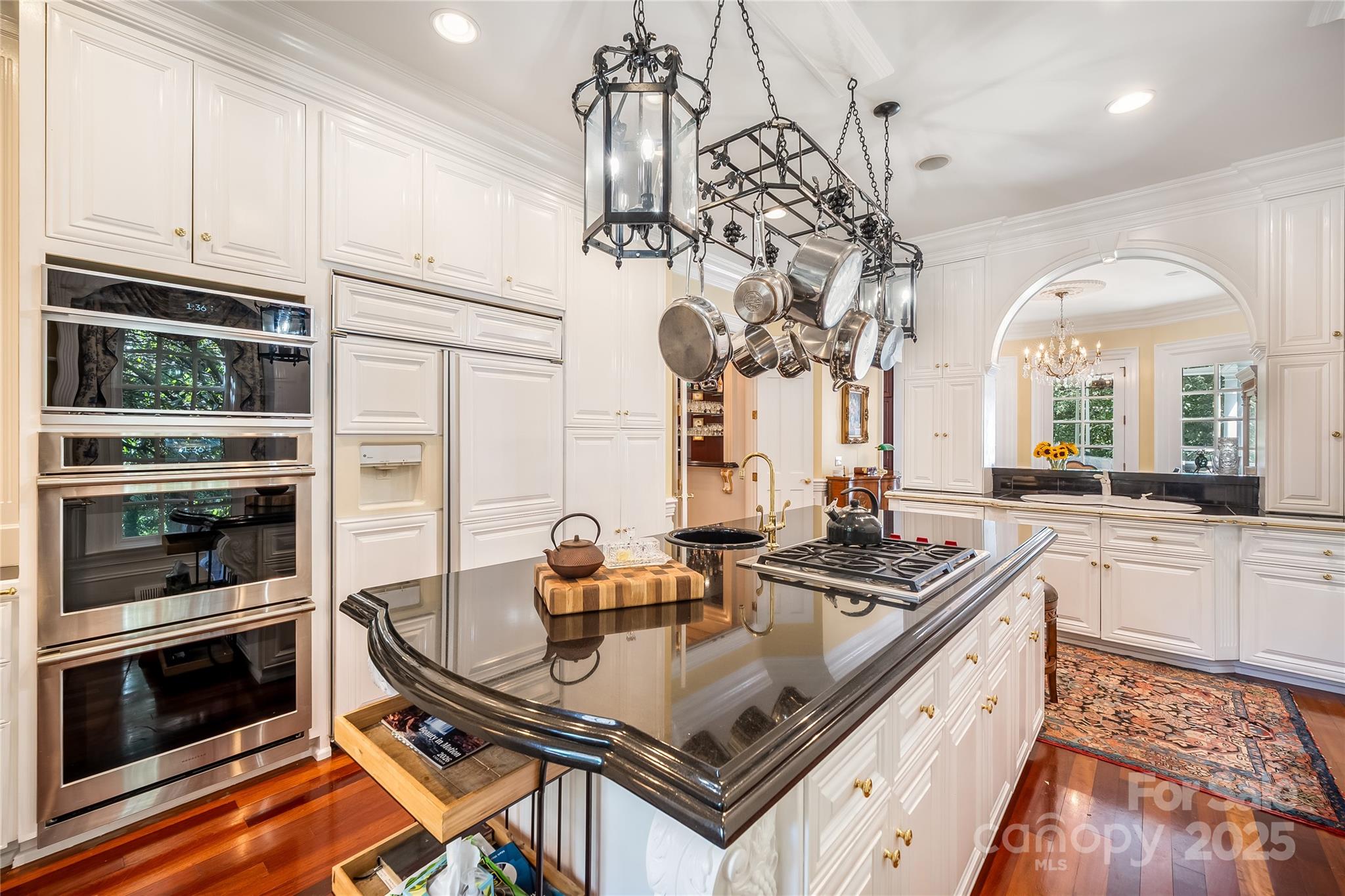 Country Club Estates - Residential