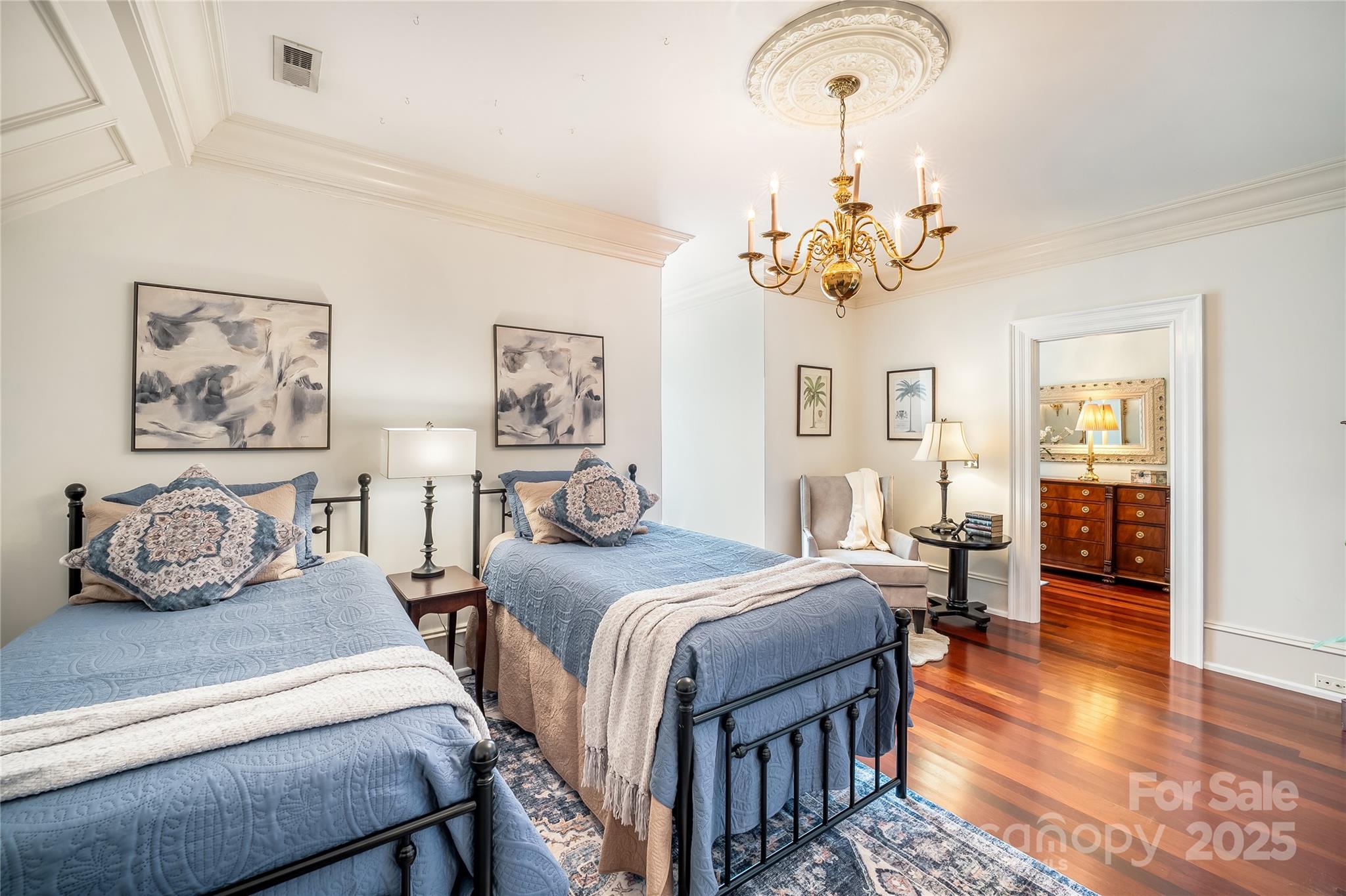 Country Club Estates - Residential