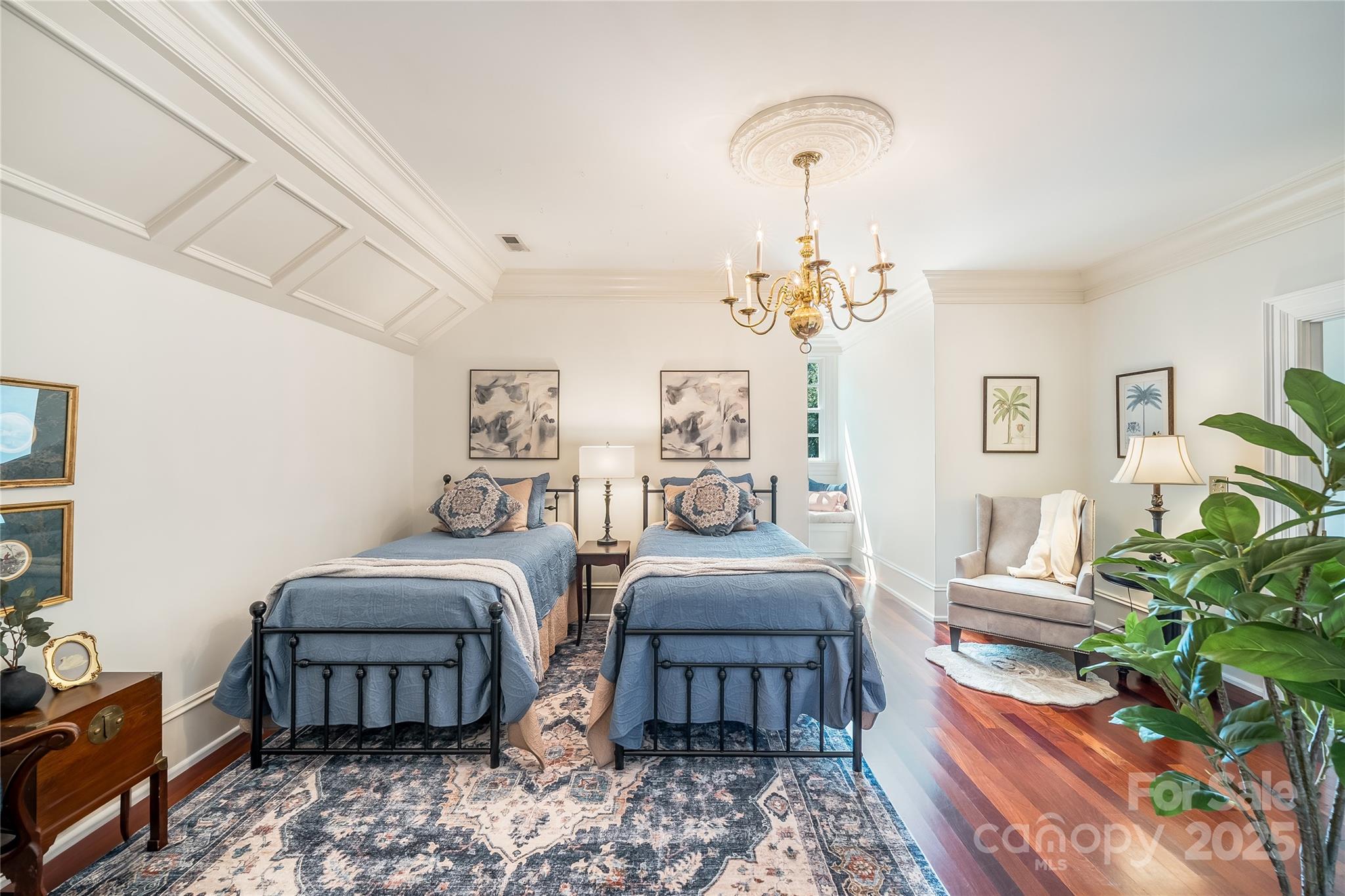 Country Club Estates - Residential