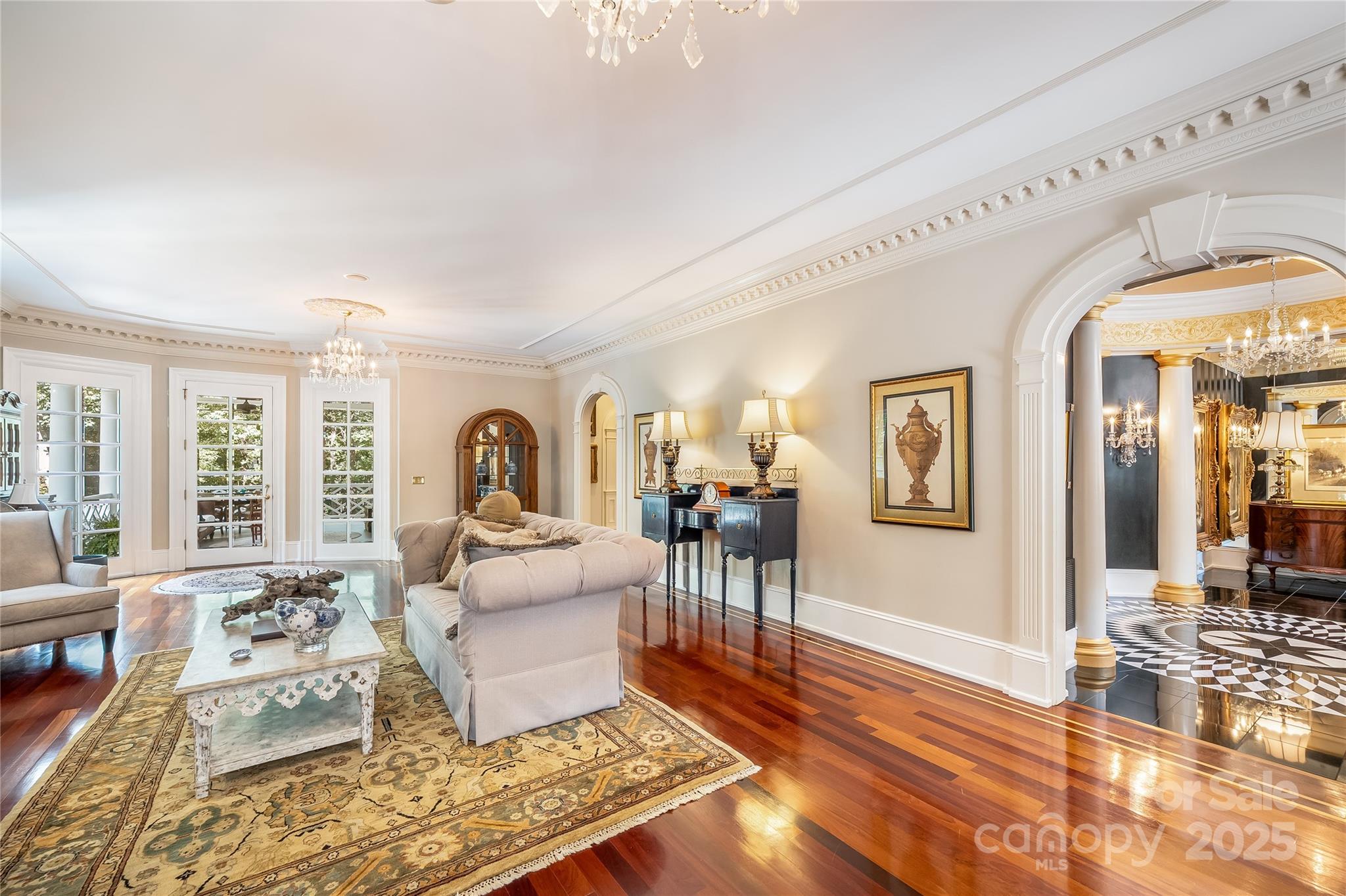 Country Club Estates - Residential