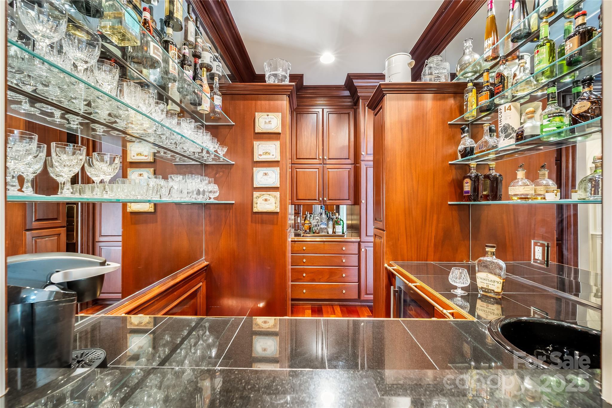 Country Club Estates - Residential