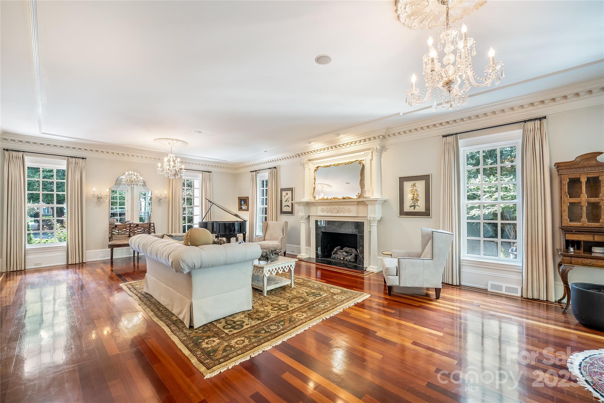 Country Club Estates - Residential