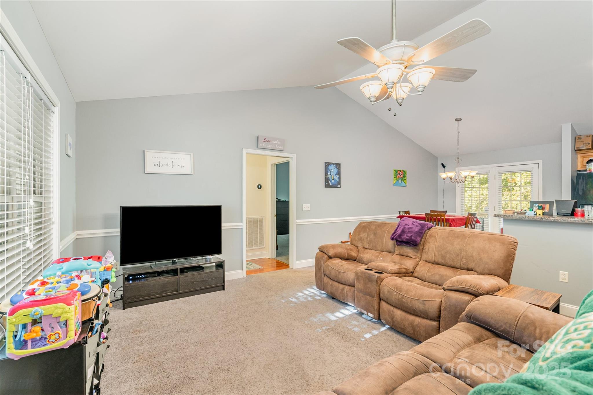 605 Beavers Cove Lane NW