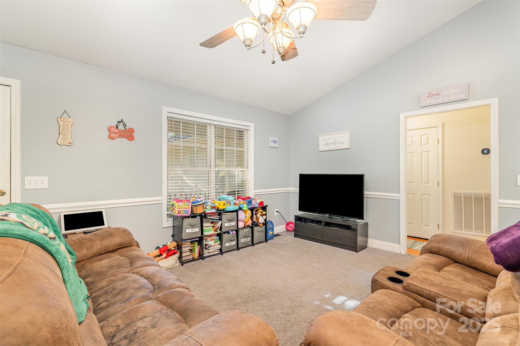 605 Beavers Cove Lane NW
