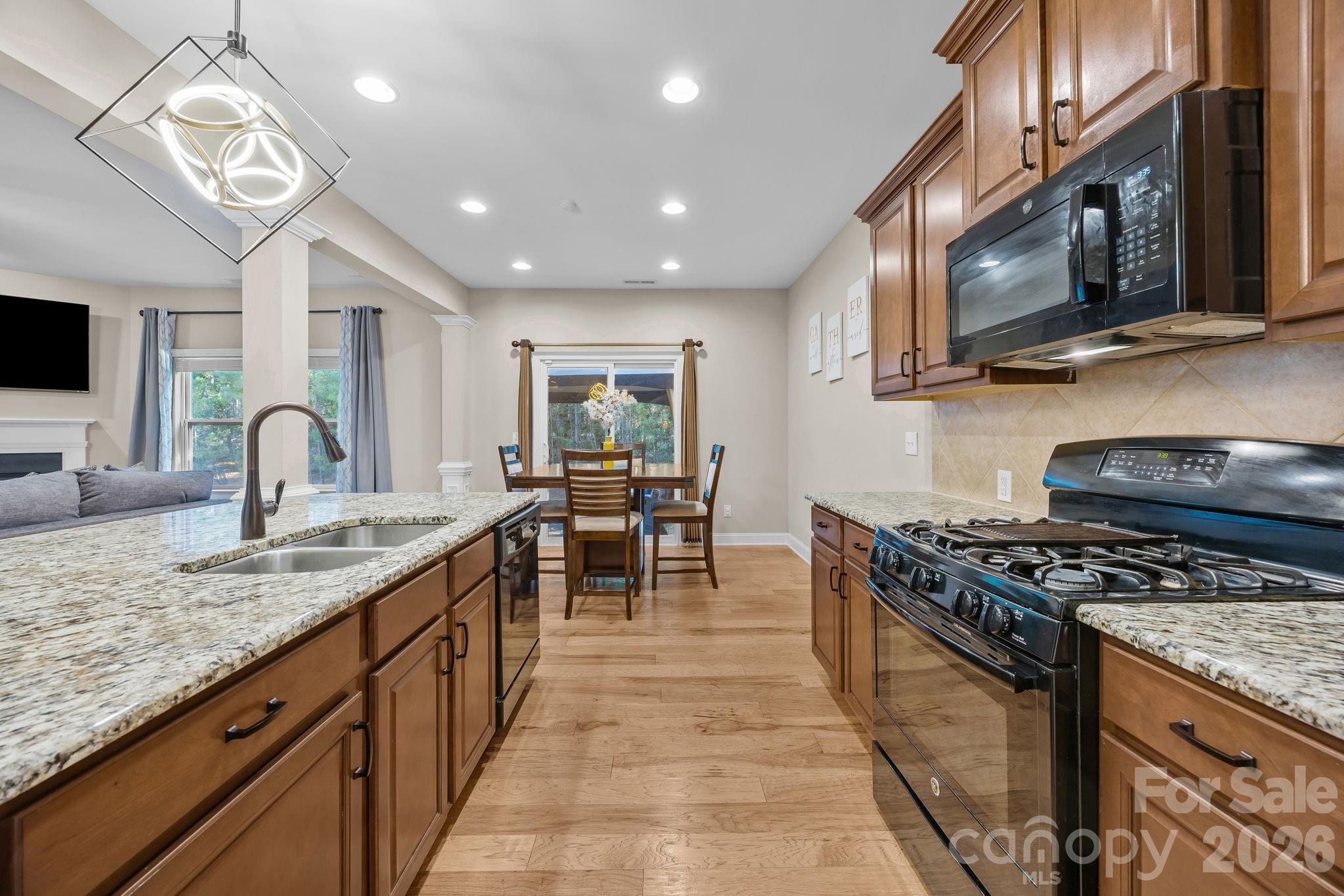 Pelhem Pointe - Residential