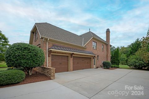 A home in Waxhaw