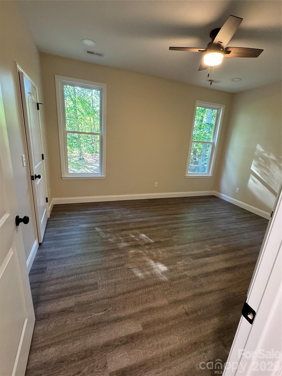 530 Oakwood Circle
