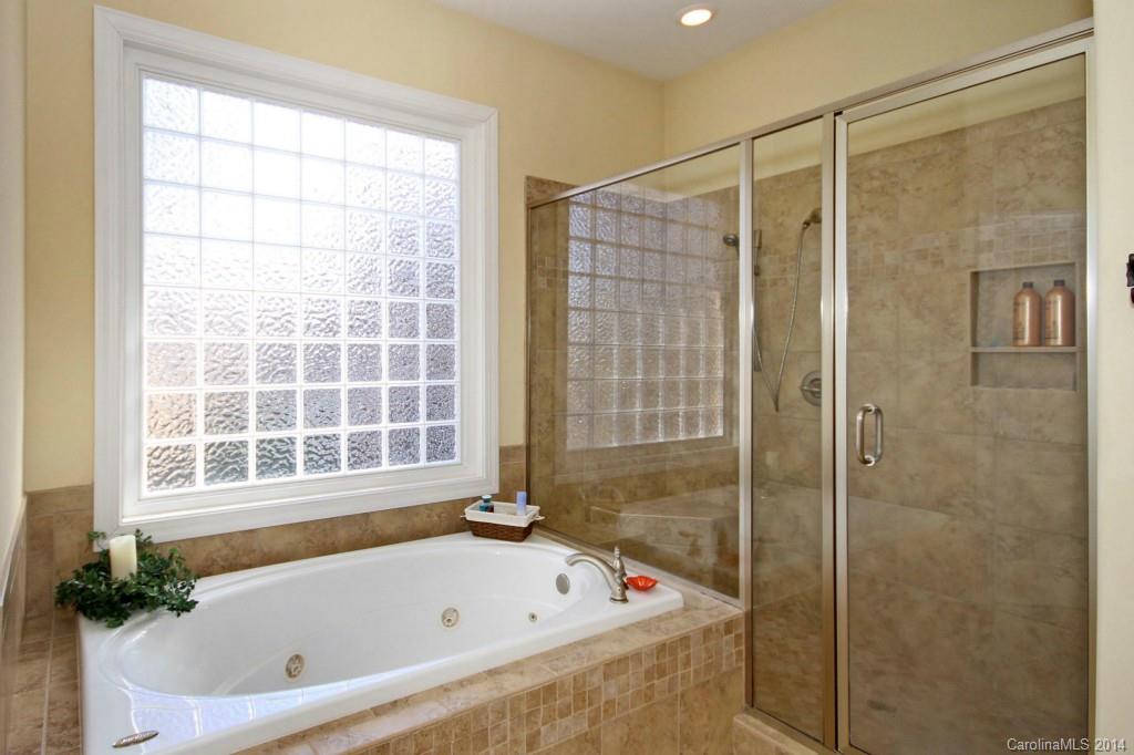 The Harbour At The Pointe - Residential