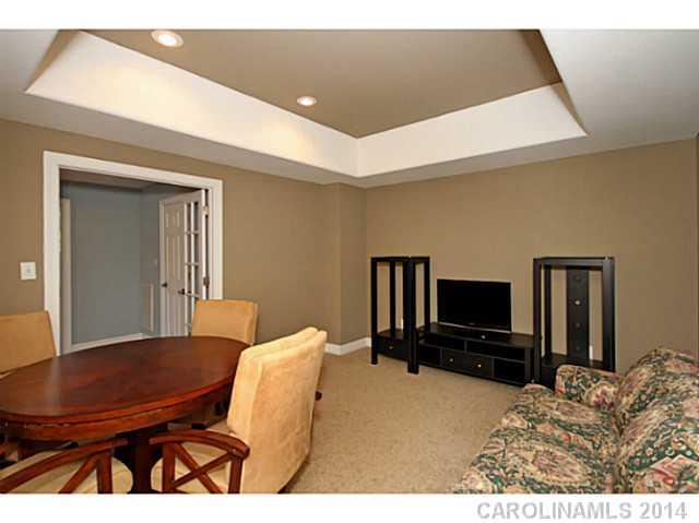 The Harbour At The Pointe - Residential