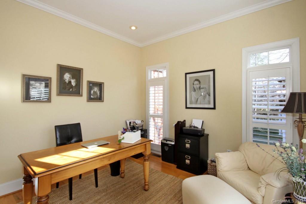 The Harbour At The Pointe - Residential