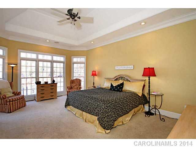 The Harbour At The Pointe - Residential