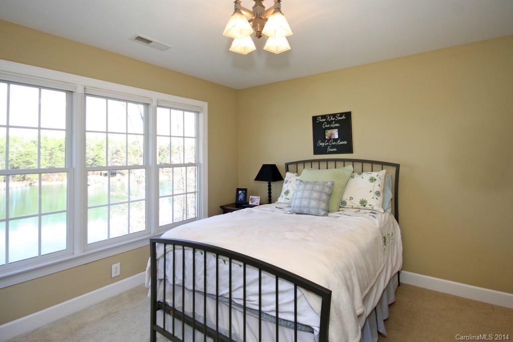 The Harbour At The Pointe - Residential