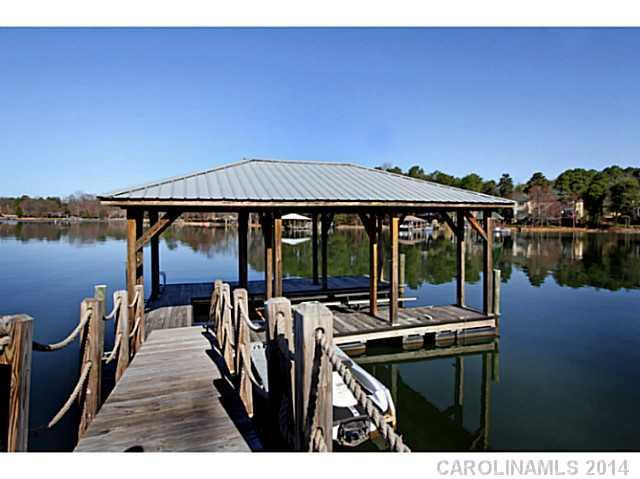 The Harbour At The Pointe - Residential