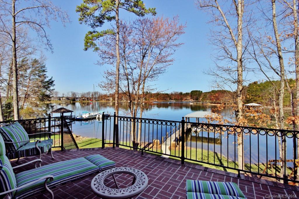 The Harbour At The Pointe - Residential