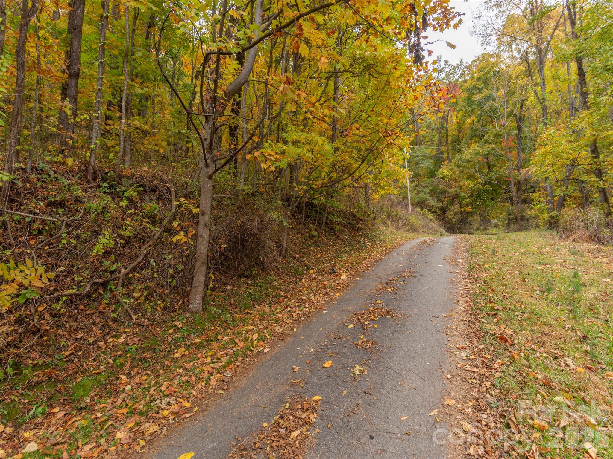000 Sleepy Hollow Lane 13 & 14