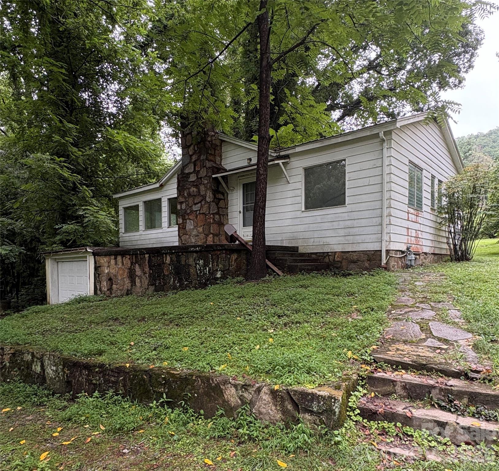 912 Halstead Boulevard Unit 1-8, Hendersonville, NC, 28791