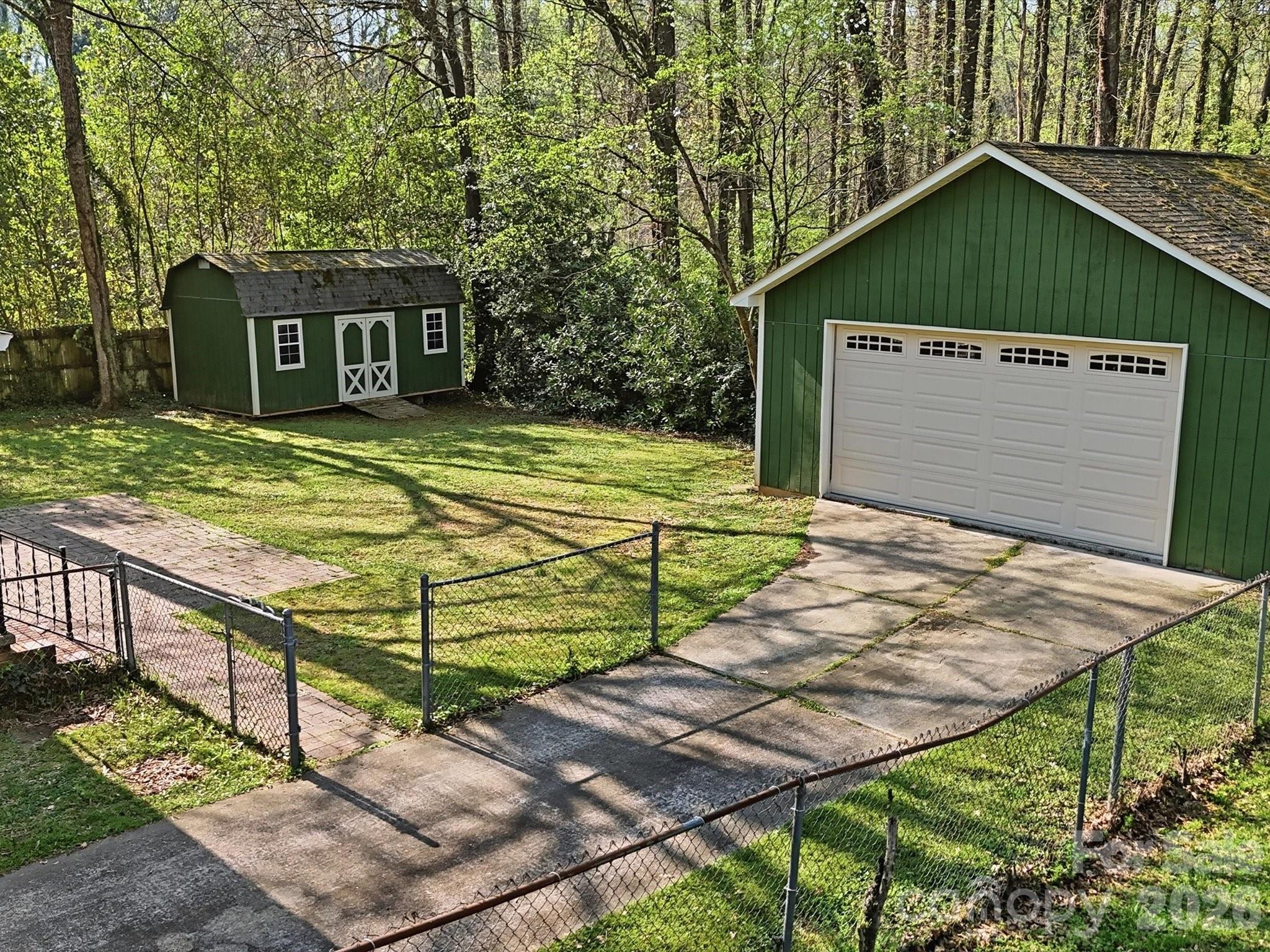 3718 Country Club Drive